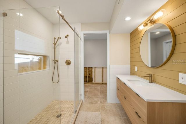 8744 SUNLIT COVE DRIVE NE, St Petersburg, FL 33702