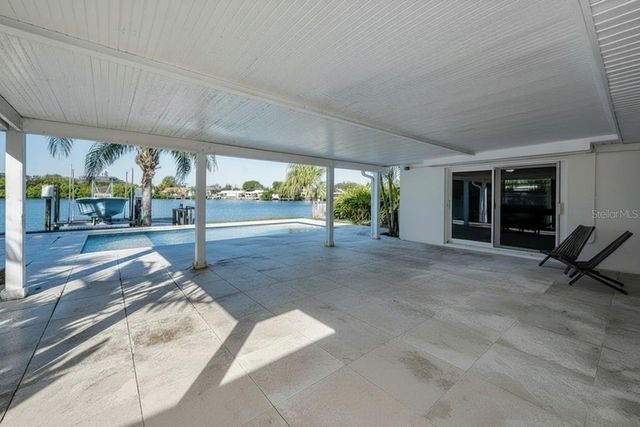 8744 SUNLIT COVE DRIVE NE, St Petersburg, FL 33702