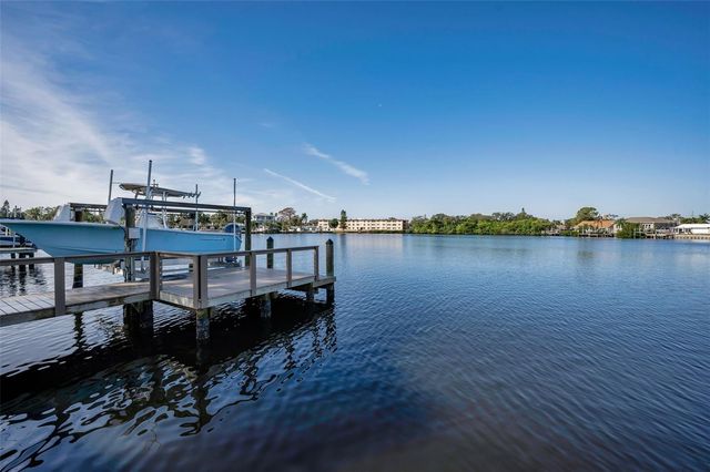 8744 SUNLIT COVE DRIVE NE, St Petersburg, FL 33702