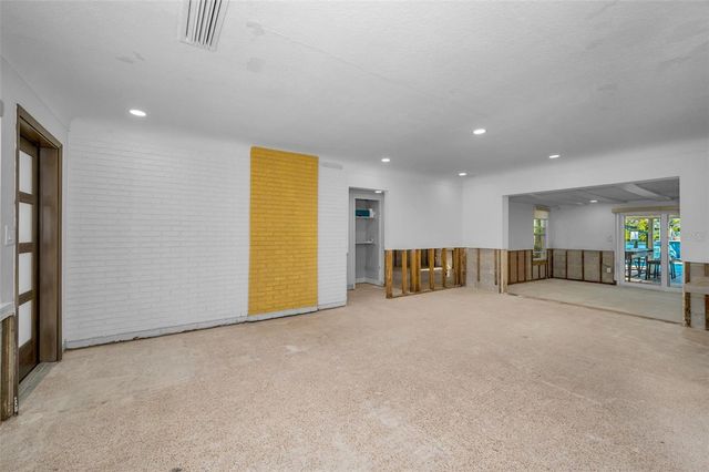 8744 SUNLIT COVE DRIVE NE, St Petersburg, FL 33702