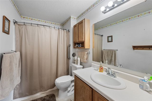 3130 Wilson SW 4, Cedar Rapids, IA 52404
