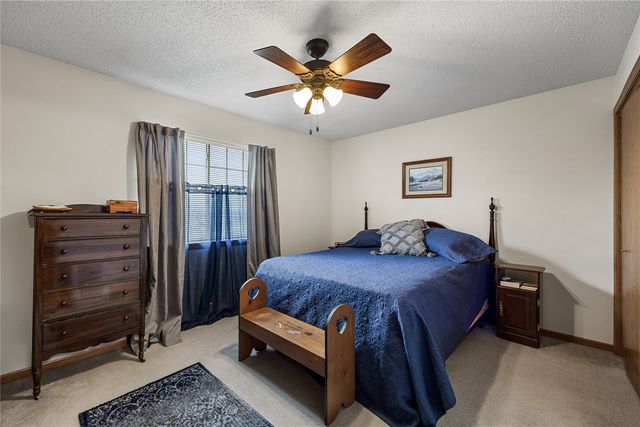 3130 Wilson SW 4, Cedar Rapids, IA 52404