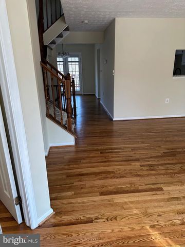 2120 COMMISSARY CIR, Odenton, MD 21113