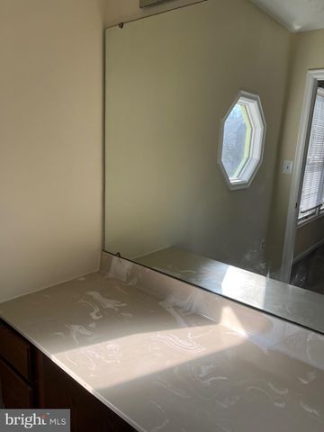 2120 COMMISSARY CIR, Odenton, MD 21113