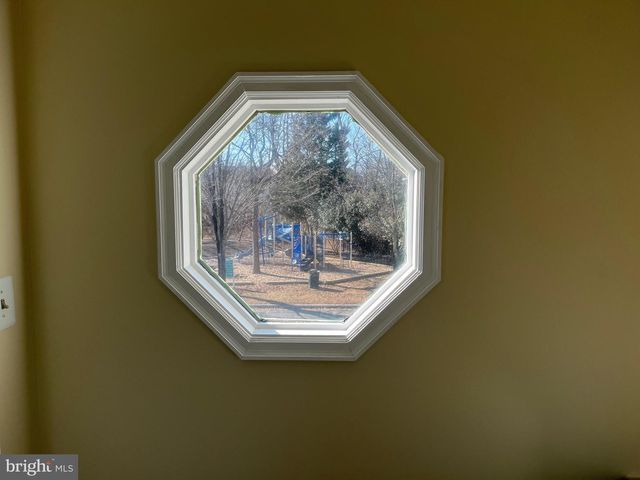 2120 COMMISSARY CIR, Odenton, MD 21113