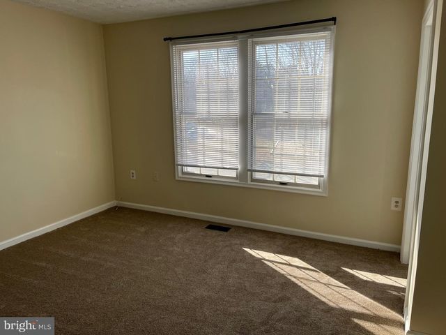 2120 COMMISSARY CIR, Odenton, MD 21113