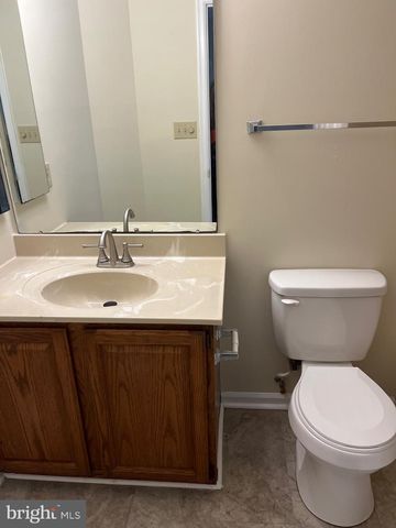 2120 COMMISSARY CIR, Odenton, MD 21113