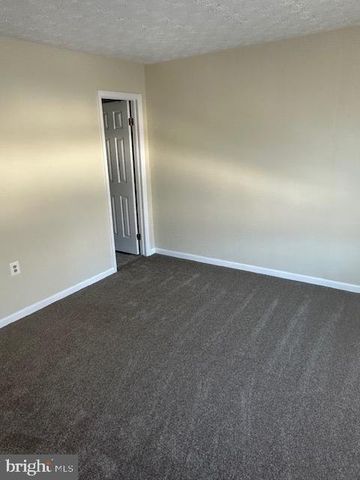 2120 COMMISSARY CIR, Odenton, MD 21113