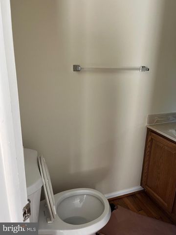 2120 COMMISSARY CIR, Odenton, MD 21113