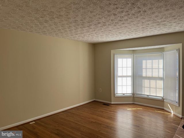 2120 COMMISSARY CIR, Odenton, MD 21113