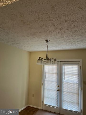 2120 COMMISSARY CIR, Odenton, MD 21113