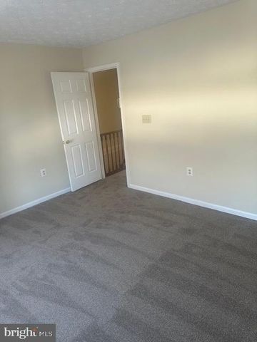 2120 COMMISSARY CIR, Odenton, MD 21113