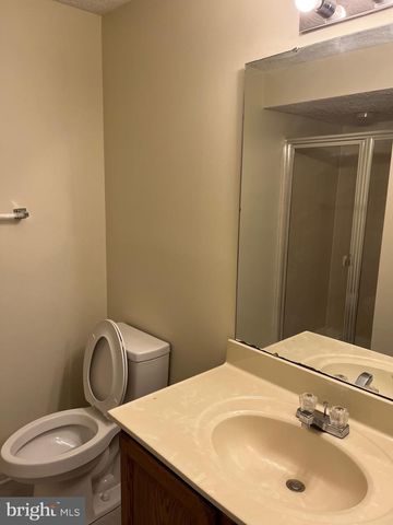 2120 COMMISSARY CIR, Odenton, MD 21113