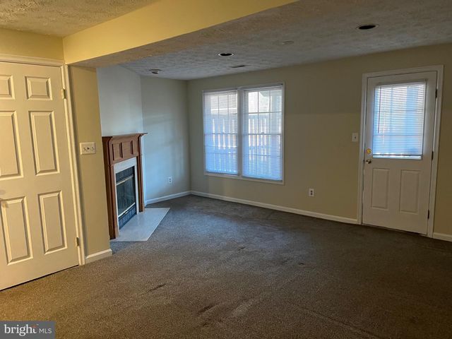 2120 COMMISSARY CIR, Odenton, MD 21113