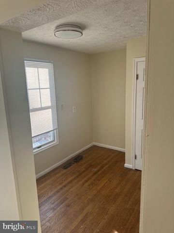 2120 COMMISSARY CIR, Odenton, MD 21113