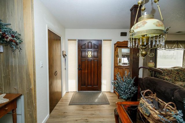 2318 Hartvickson Ln, Valley Springs, CA 95252
