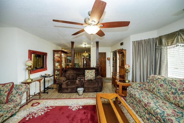 2318 Hartvickson Ln, Valley Springs, CA 95252