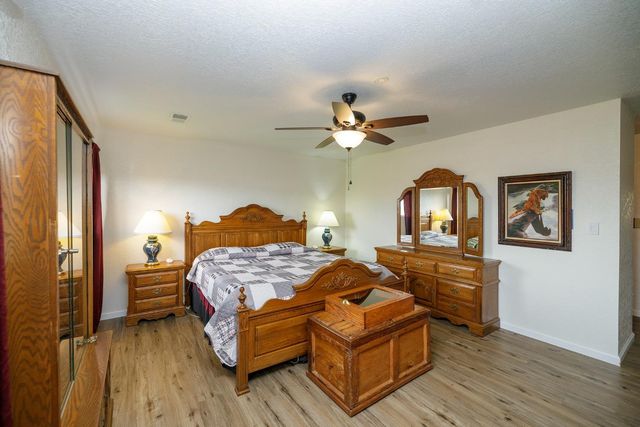 2318 Hartvickson Ln, Valley Springs, CA 95252
