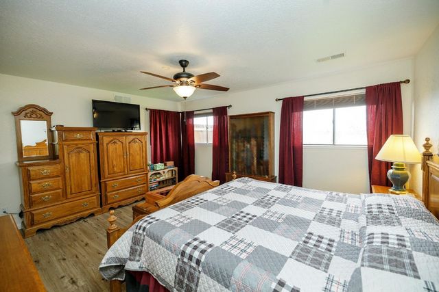 2318 Hartvickson Ln, Valley Springs, CA 95252