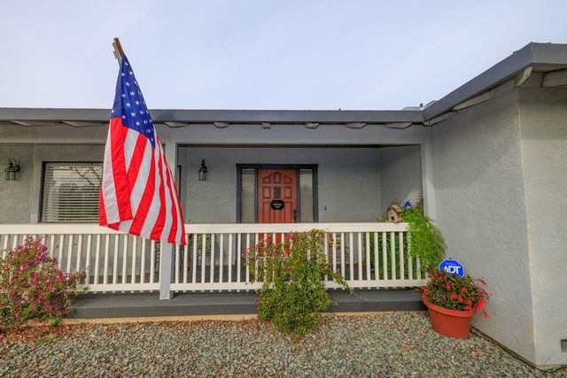 2318 Hartvickson Ln, Valley Springs, CA 95252