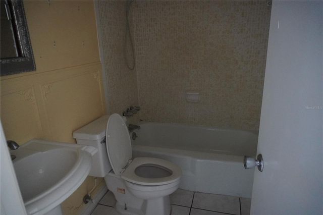 333 LAKE HOWARD DRIVE NW 303A, Winter Haven, FL 33880
