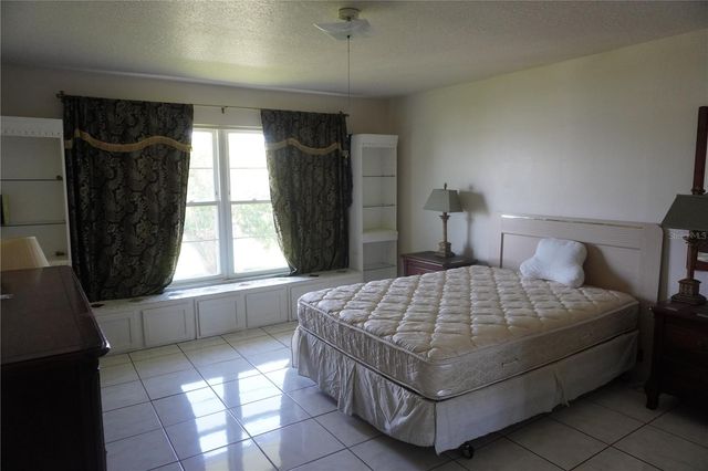 333 LAKE HOWARD DRIVE NW 303A, Winter Haven, FL 33880