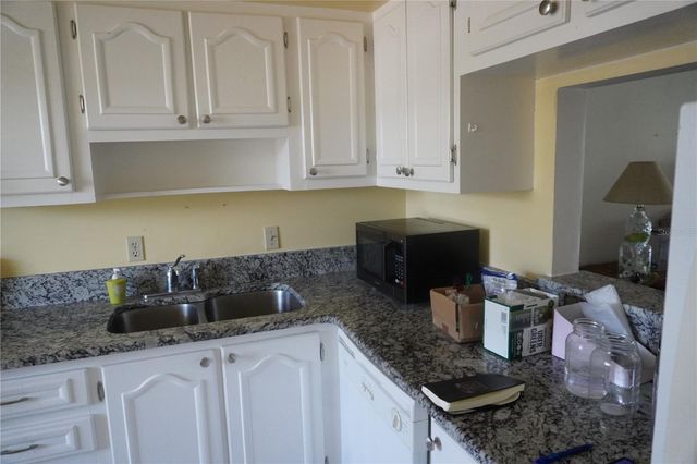 333 LAKE HOWARD DRIVE NW 303A, Winter Haven, FL 33880