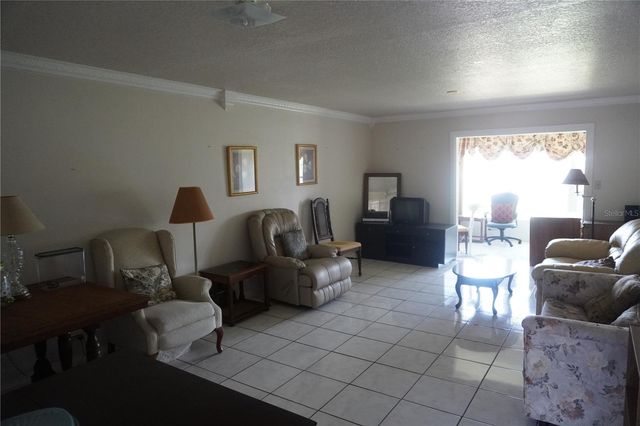 333 LAKE HOWARD DRIVE NW 303A, Winter Haven, FL 33880