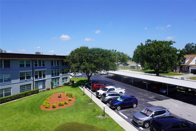 333 LAKE HOWARD DRIVE NW 303A, Winter Haven, FL 33880