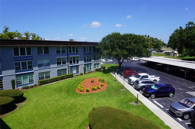 333 LAKE HOWARD DRIVE NW 303A, Winter Haven, FL 33880