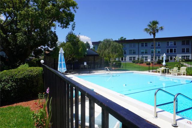 333 LAKE HOWARD DRIVE NW 303A, Winter Haven, FL 33880