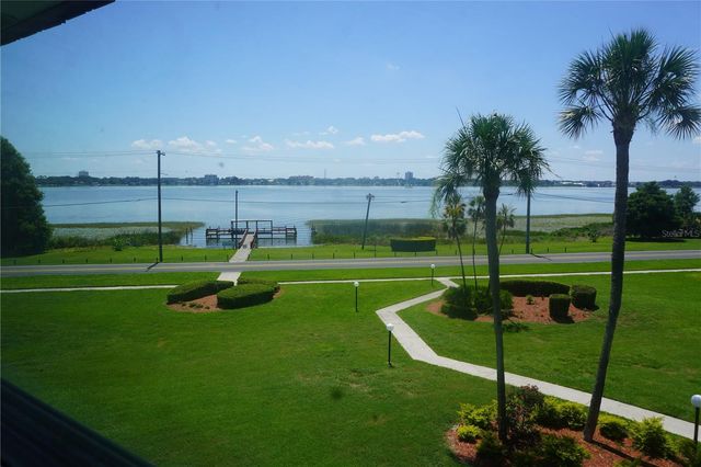 333 LAKE HOWARD DRIVE NW 303A, Winter Haven, FL 33880