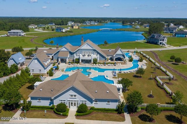 326 Spicer Lake Drive, Holly Ridge, NC 28445