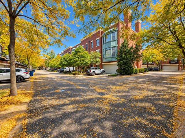 157 River Walk Court, Elgin, IL 60120