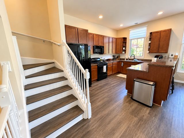 157 River Walk Court, Elgin, IL 60120