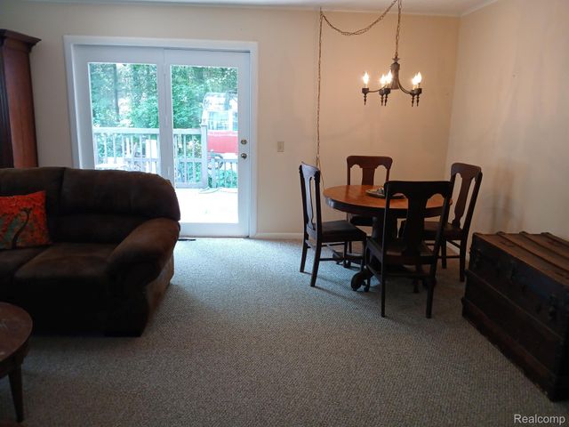 18073 Sharon Valley Road, Sharon Township, MI 48158