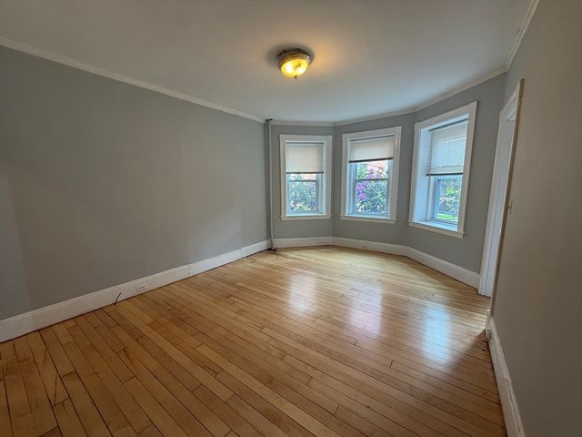15 Lynde St 5, Salem, MA 01970