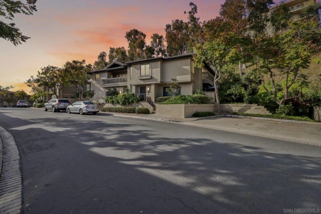 6038 Cirrus St, San Diego, CA 92110