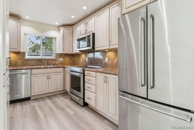 6038 Cirrus St, San Diego, CA 92110