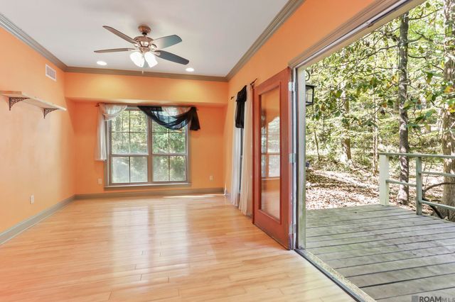 10437 Byrnes Rd, St Francisville, LA 70775
