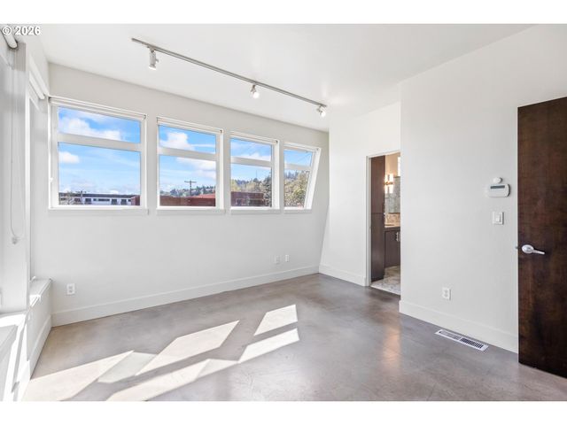 4644 S KELLY Ave, Portland, OR 97239