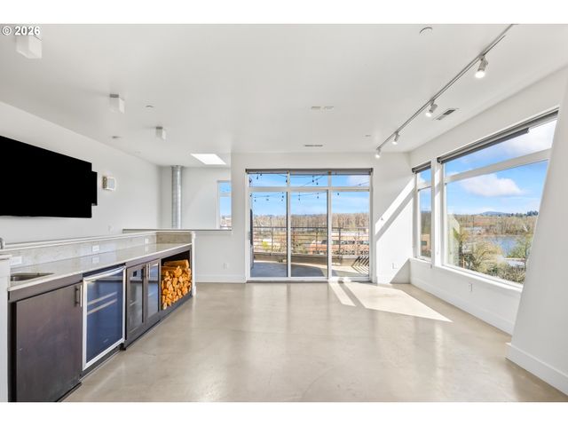 4644 S KELLY Ave, Portland, OR 97239