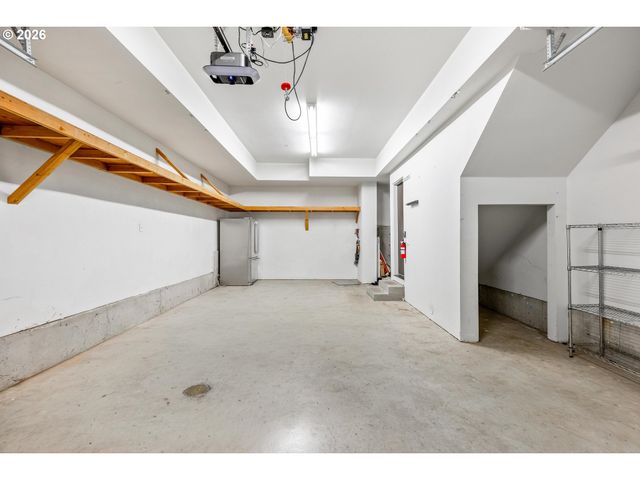 4644 S KELLY Ave, Portland, OR 97239