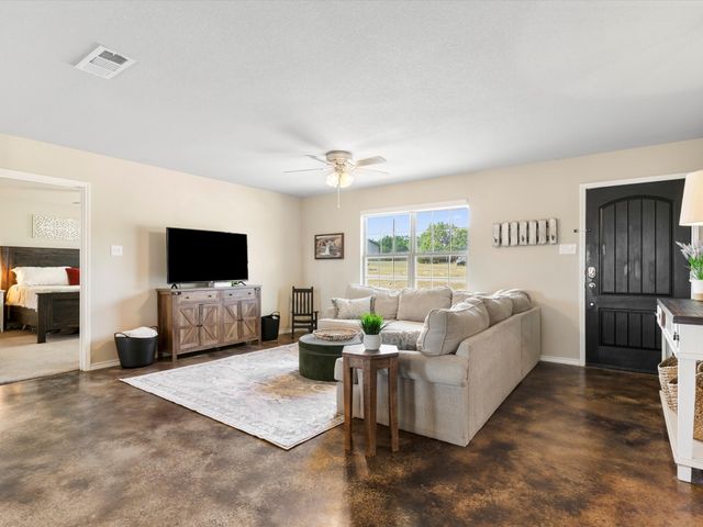 525 Brazos Hills Drive, Weatherford, TX 76087