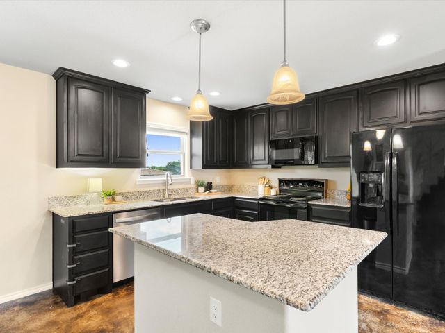 525 Brazos Hills Drive, Weatherford, TX 76087