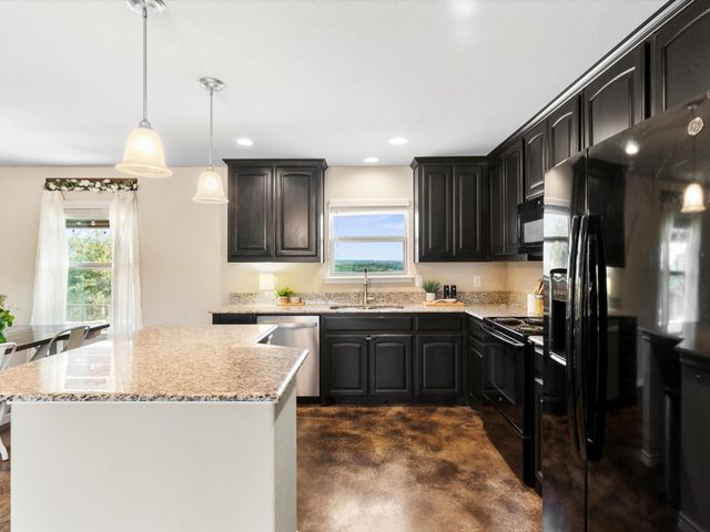 525 Brazos Hills Drive, Weatherford, TX 76087