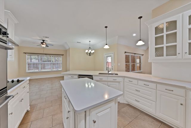 4009 Wheeler Street, Fort Worth, TX 76111