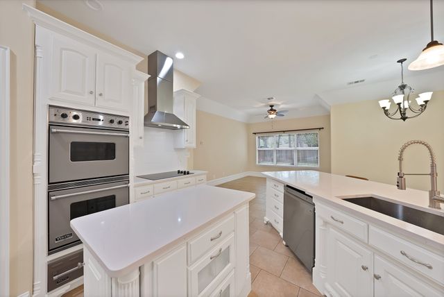 4009 Wheeler Street, Fort Worth, TX 76111