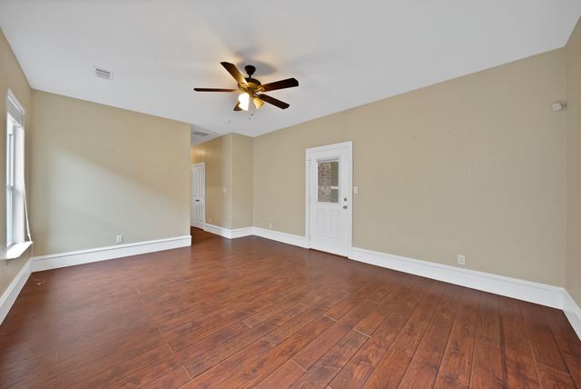 4009 Wheeler Street, Fort Worth, TX 76111