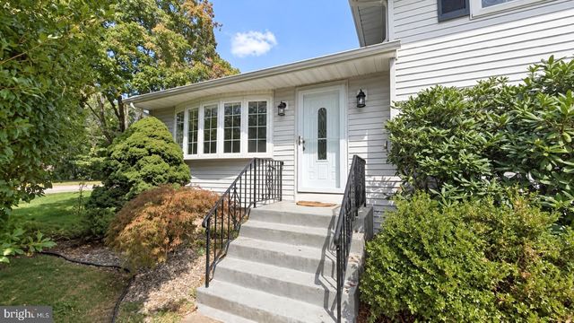 2210 KLOCKNER AVE, Hamilton Twp, NJ 08619